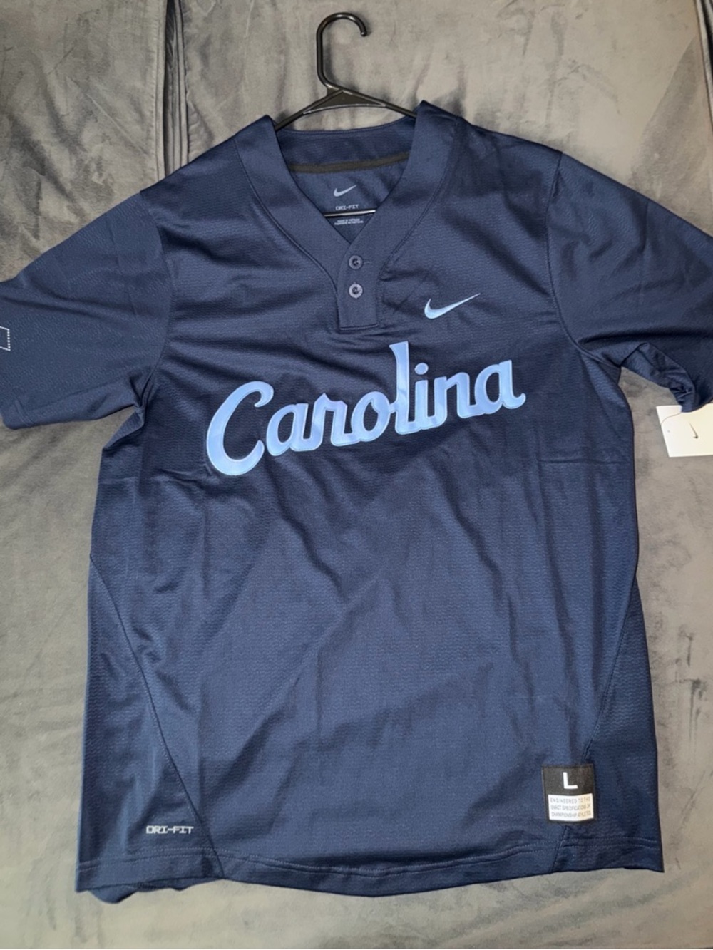 North Carolina Tar Heels Nike Two-Button Baseball Jersey Men’s Size Large